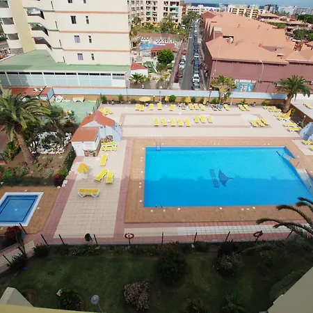 Overlooking Yumbo Centre With Heated Pool Apartamento *